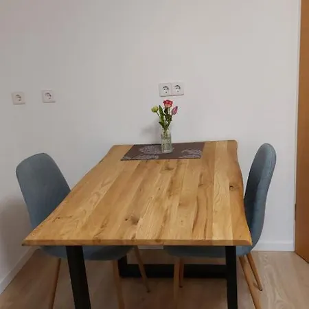 Esther Apartment *